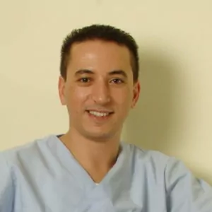 Dr. Rousi - Ihr Zahnarzt in Düsseldorf